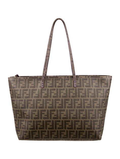 fendi zucca tote 2021.